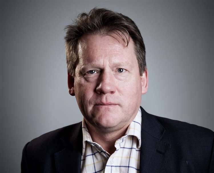 Adam Holloway - Wikipedia